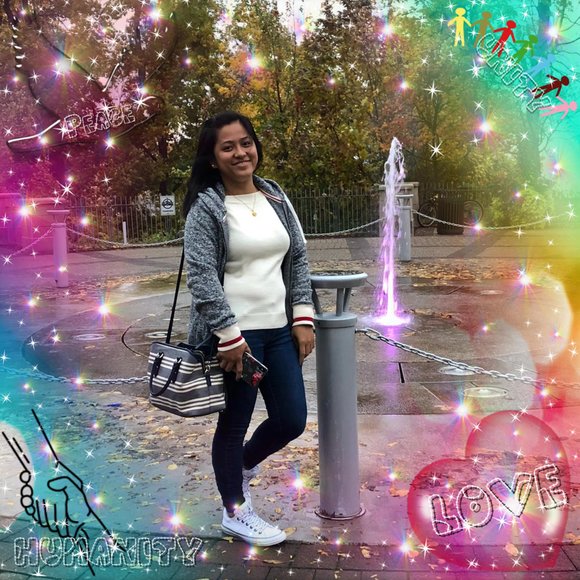 Meet your Posher, April - Picture 1 of 1